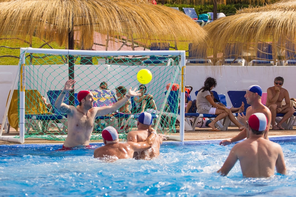 Carema Club Resort 20/32