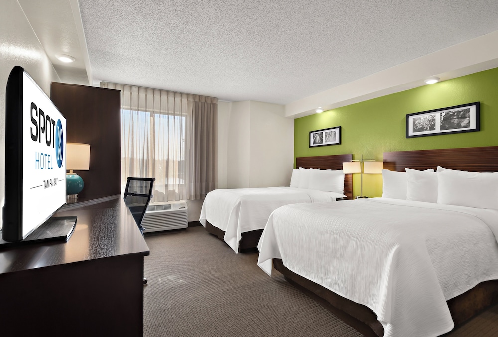 Standard, 2 Queen Beds