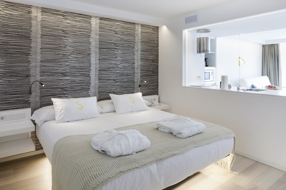 SUD IBIZA SUITES 12/50