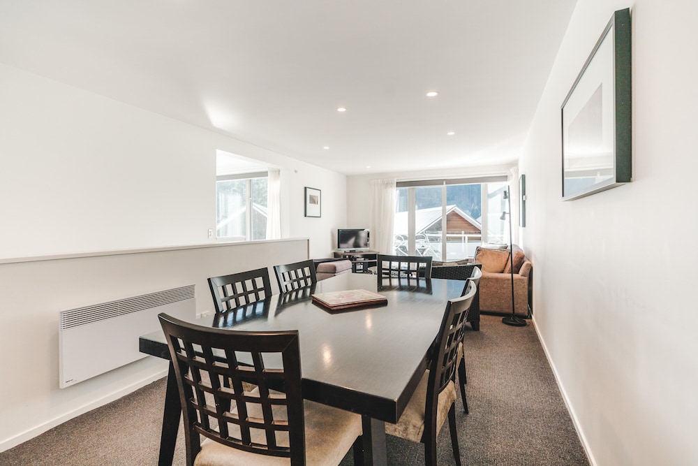 Blue Peaks Apartments 56/70