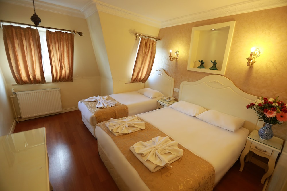Sirkeci Park Hotel 43/68