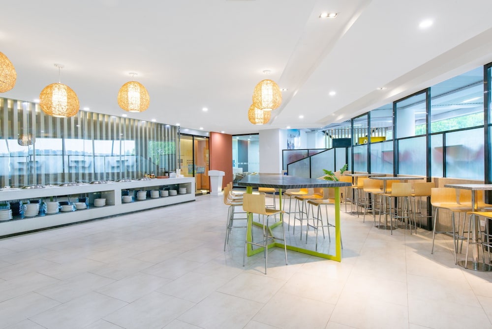 Holiday Inn Express Yangzhou City Center 14/71