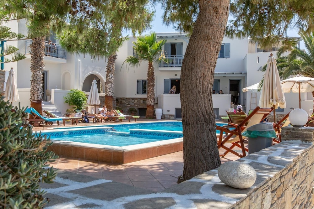 Ampelos Inn 36/47