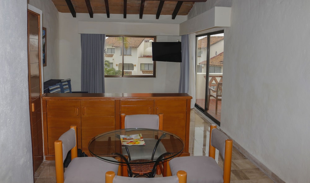 Plaza Pelicanos Grand Beach Resorts 53/65