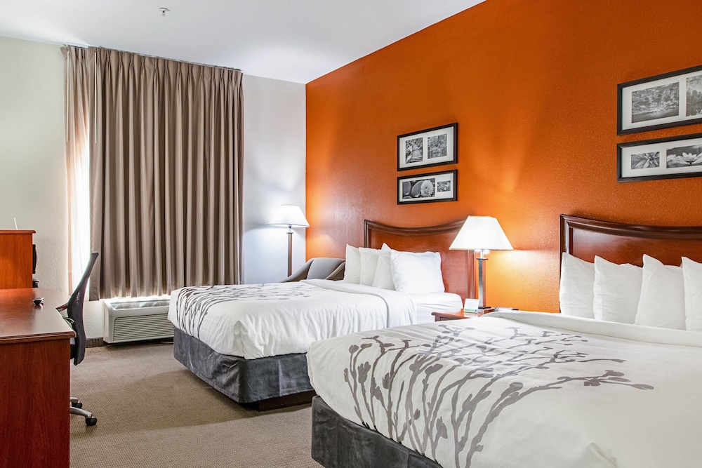 Standard, 2 Queen Beds