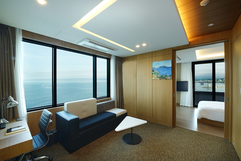 Ramada by Wyndham Gangwon Sokcho 25/34