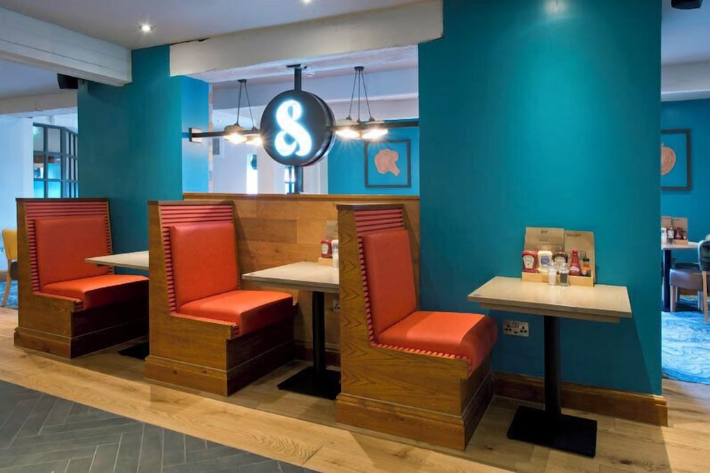 Premier Inn Birmingham Oldbury (M5 Jct2) 24/39