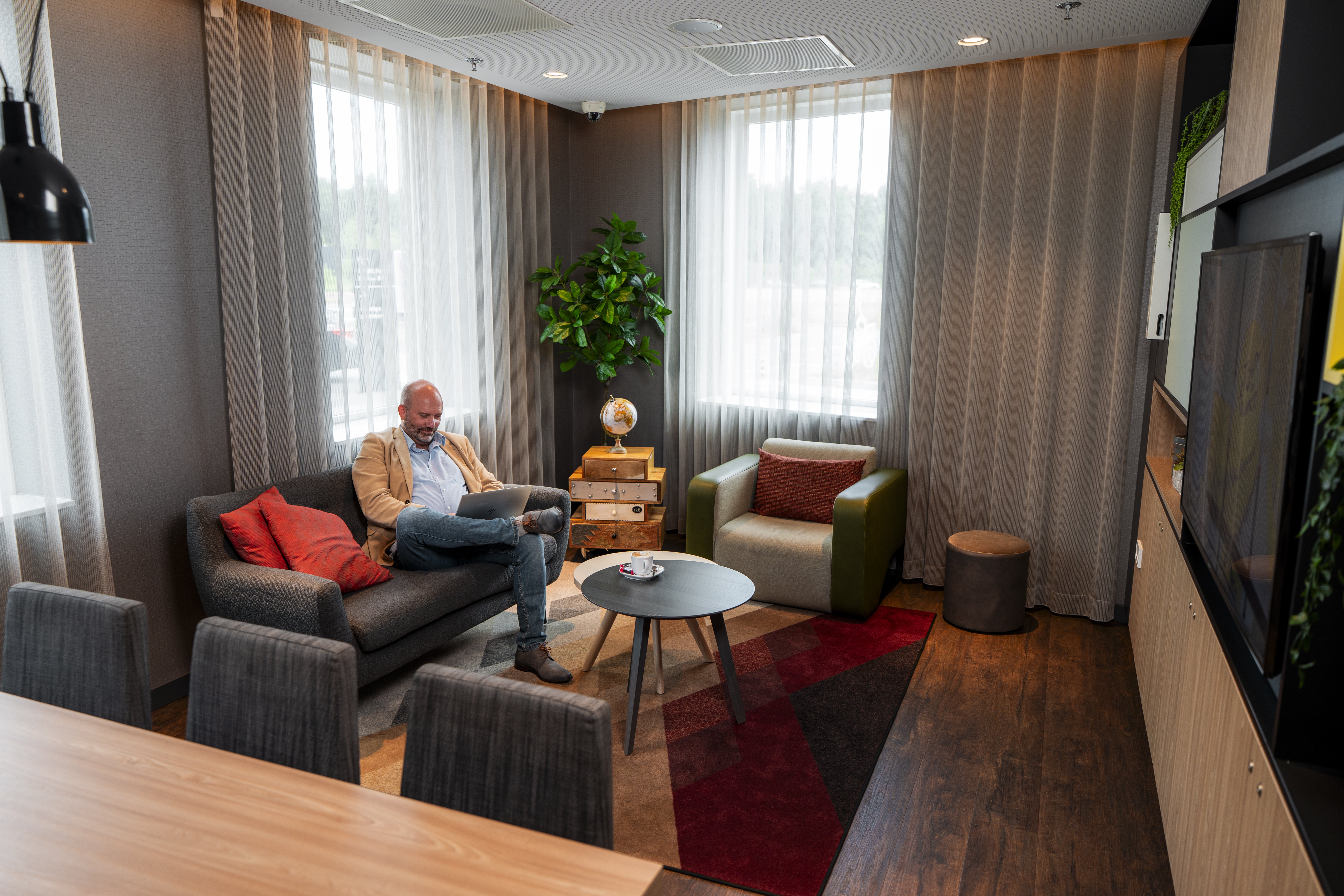 Holiday Inn Eindhoven Airport 25/50