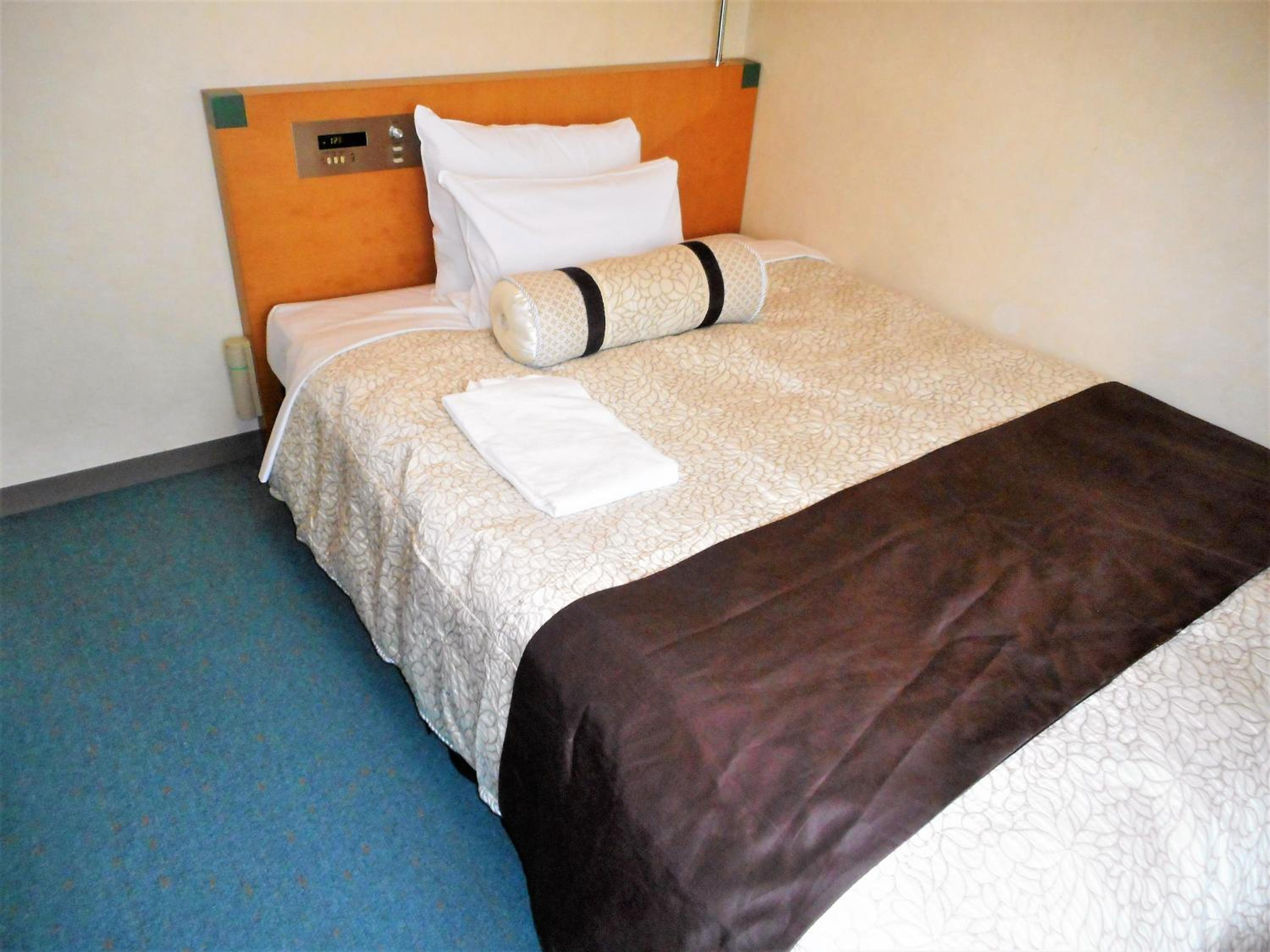 Room, Single, Smoking