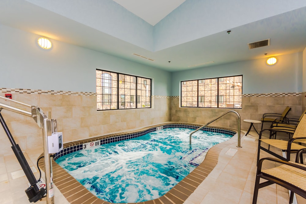 swimming pool spa