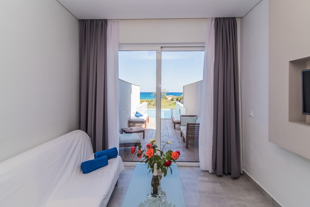 EXECUTIVE, SUITE, SEA VIEW, PRIVATE POOL