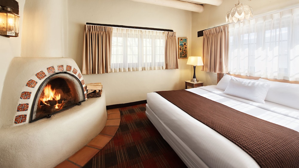 Sagebrush Inn Suites 25/81