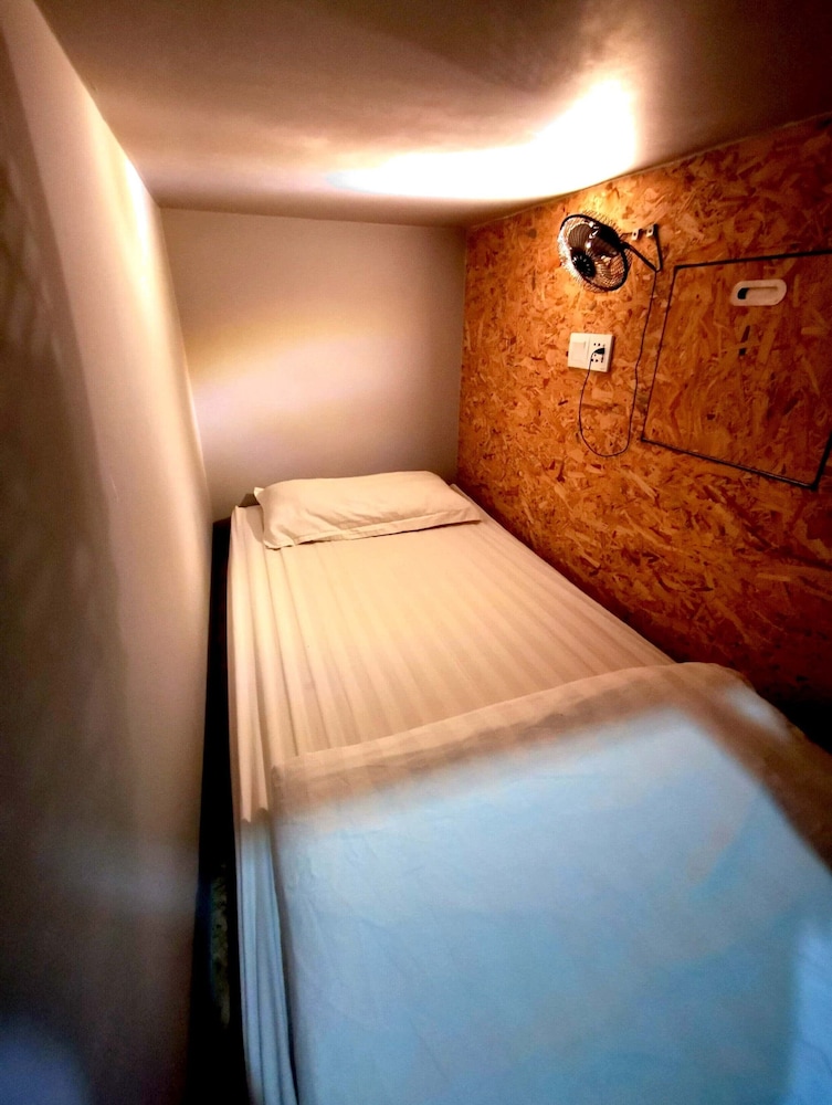 Sleepbox Hotel 26/50