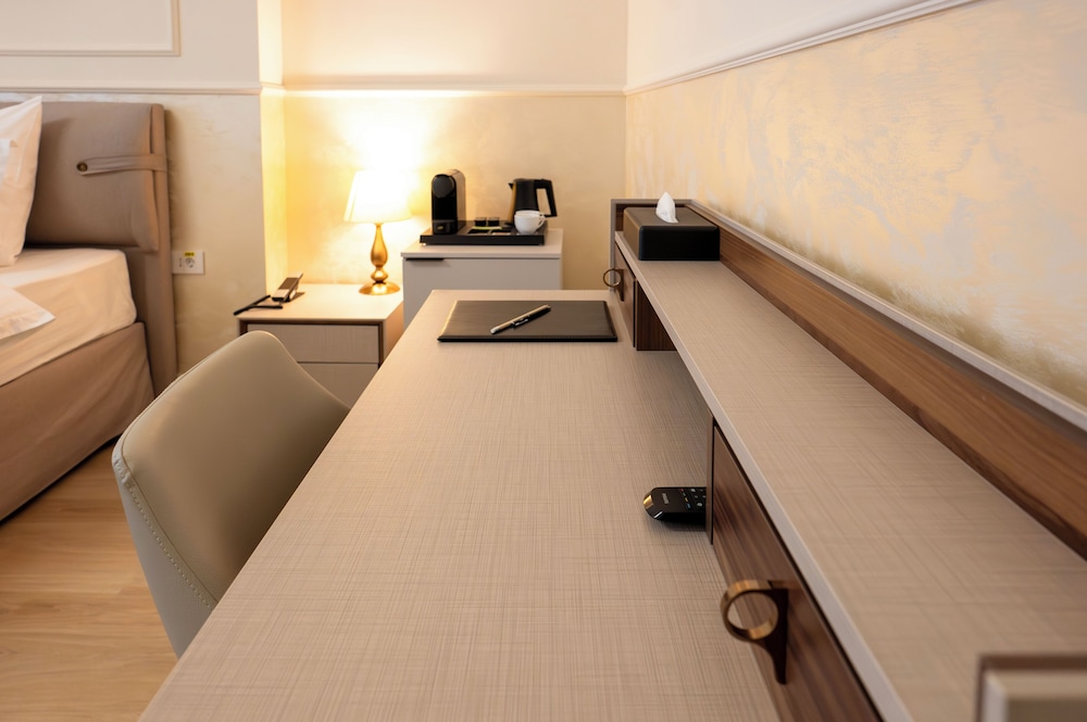 Hotel Le Blanc Cotroceni 52/71