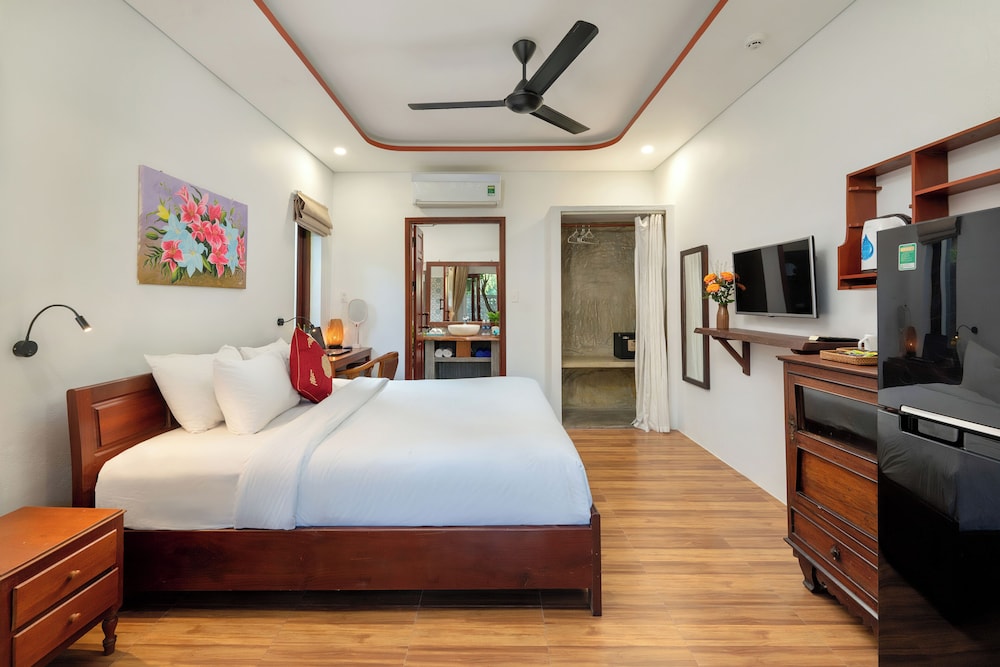 Red Flower Cottages Homestay 20/72