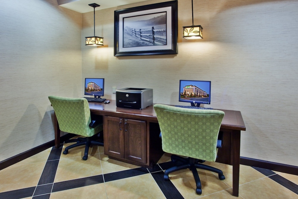 Holiday Inn Express Peachtree Corners Norcross 71/78