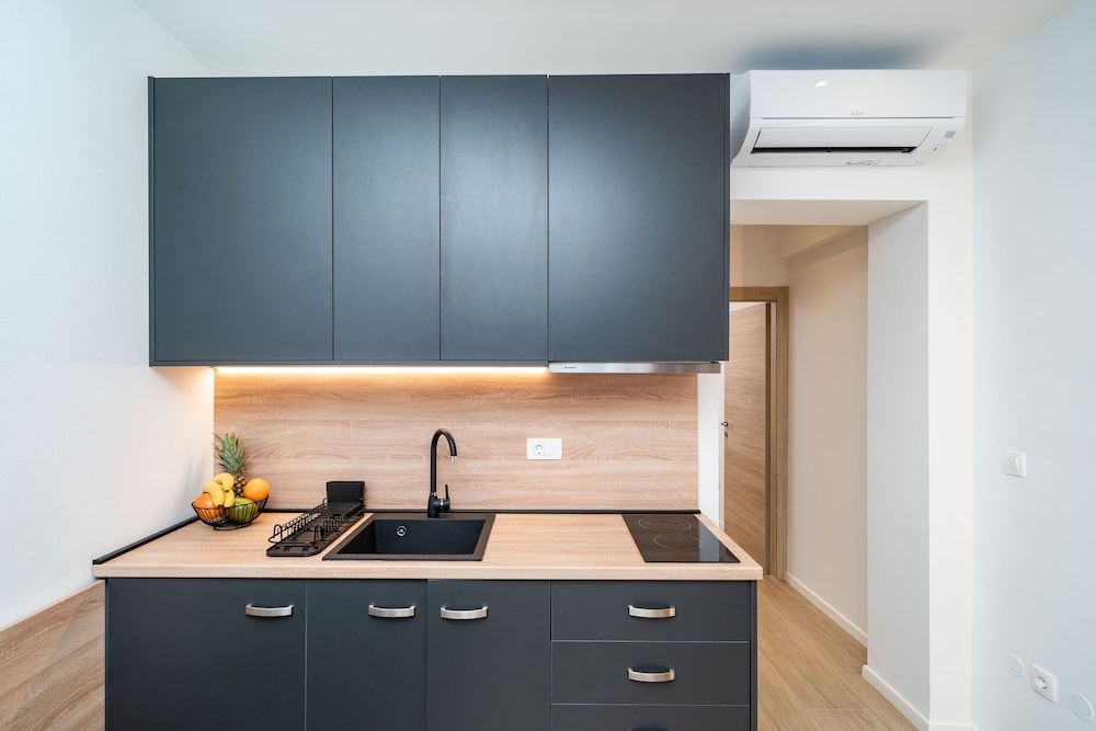 Bacan Serviced Apartments 11/64