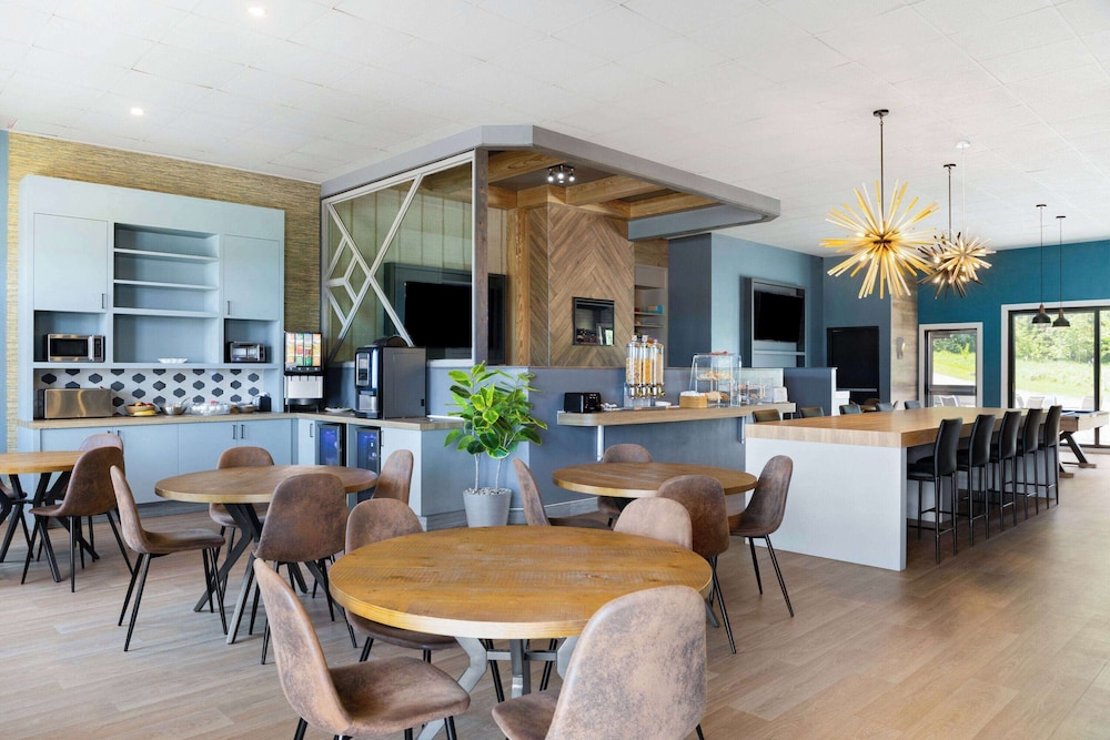 Travelodge by Wyndham Roberval 25/40