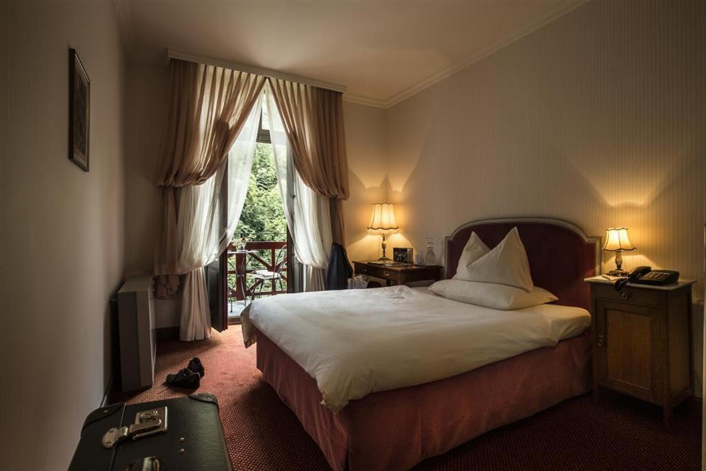 Room, Single, Waterfall View