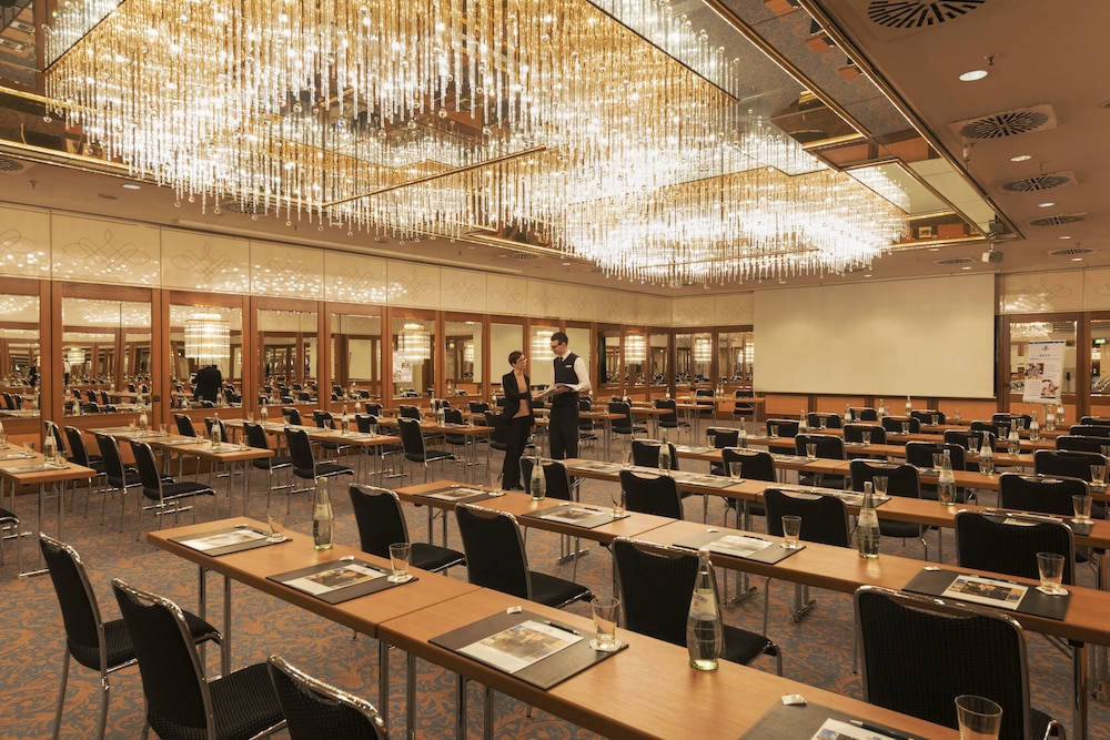 Maritim Hotel Munchen 56/61