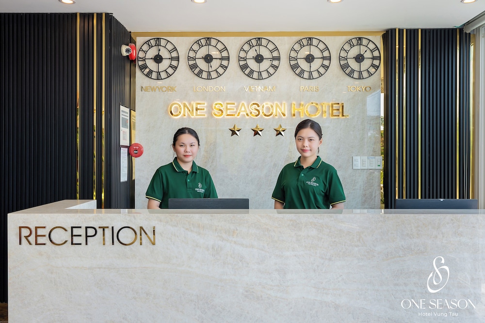 Ngoc Hanh Beach Hotel 6/75