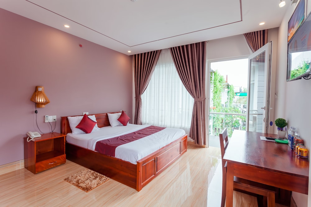 Blue Dragon Hotel 9/47