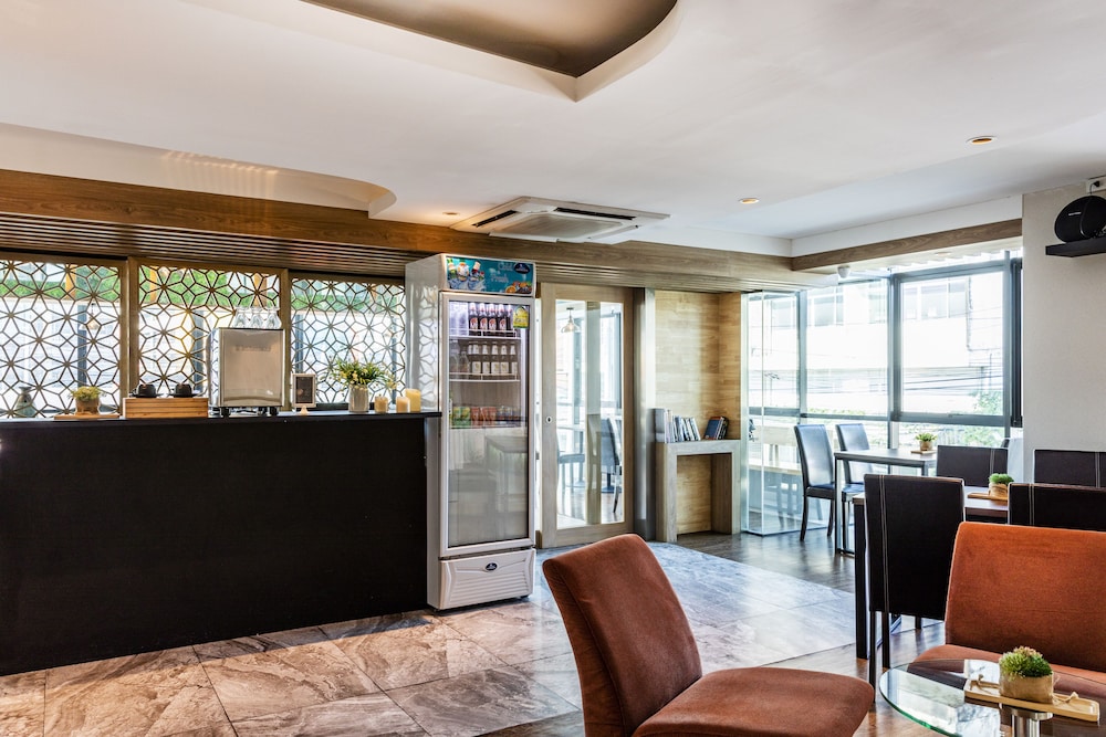 Narra Hotel 7/40