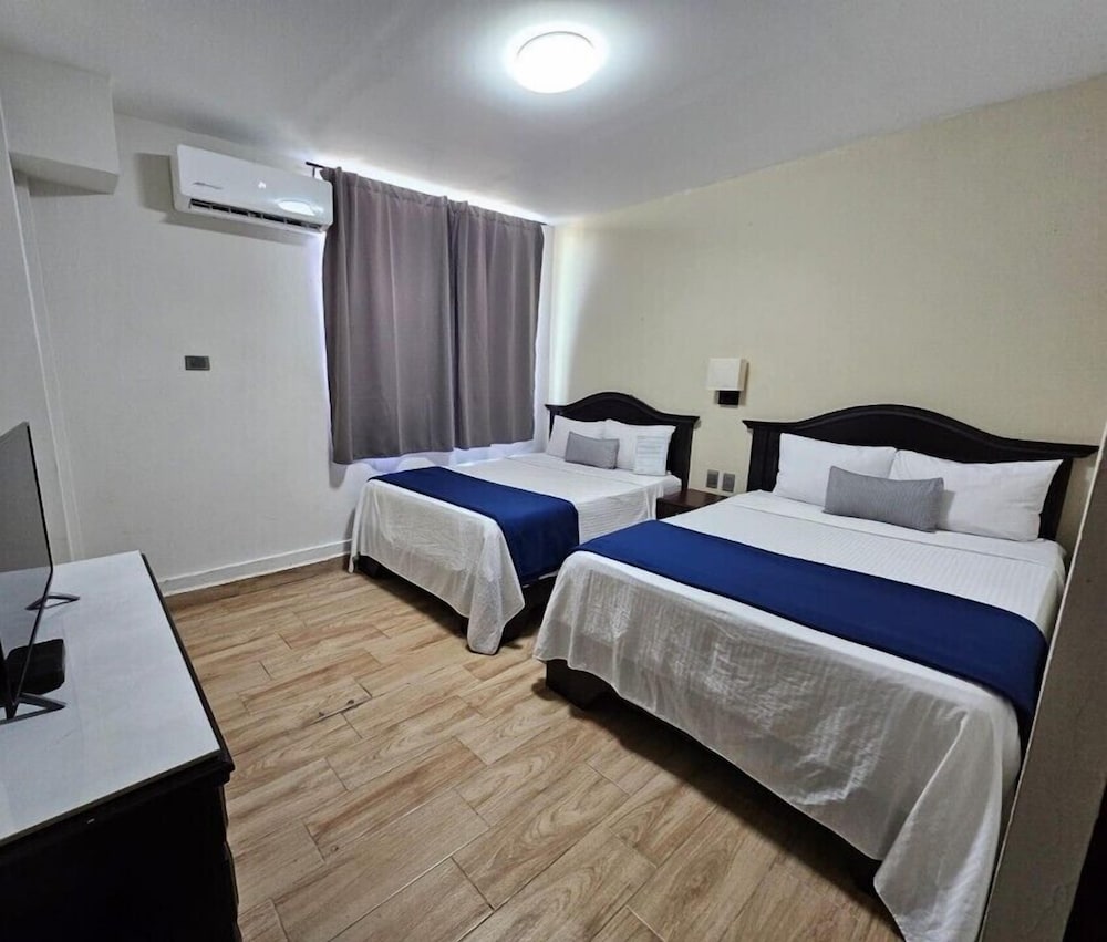 Hotel Plaza Del Arco 16/50
