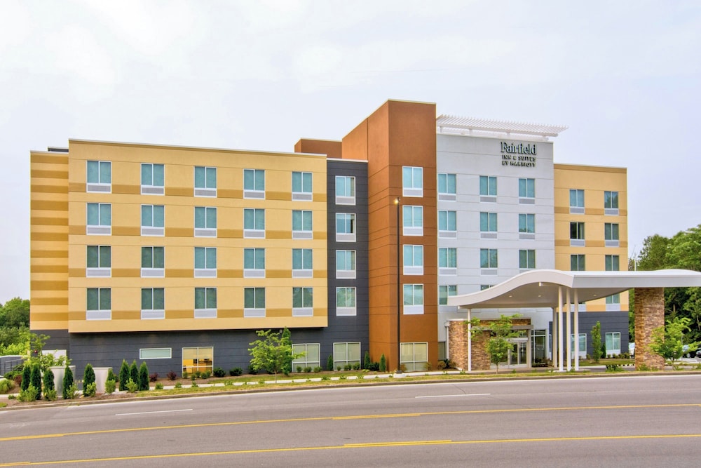 Fairfield Inn Suites Nashville Airport 2/43