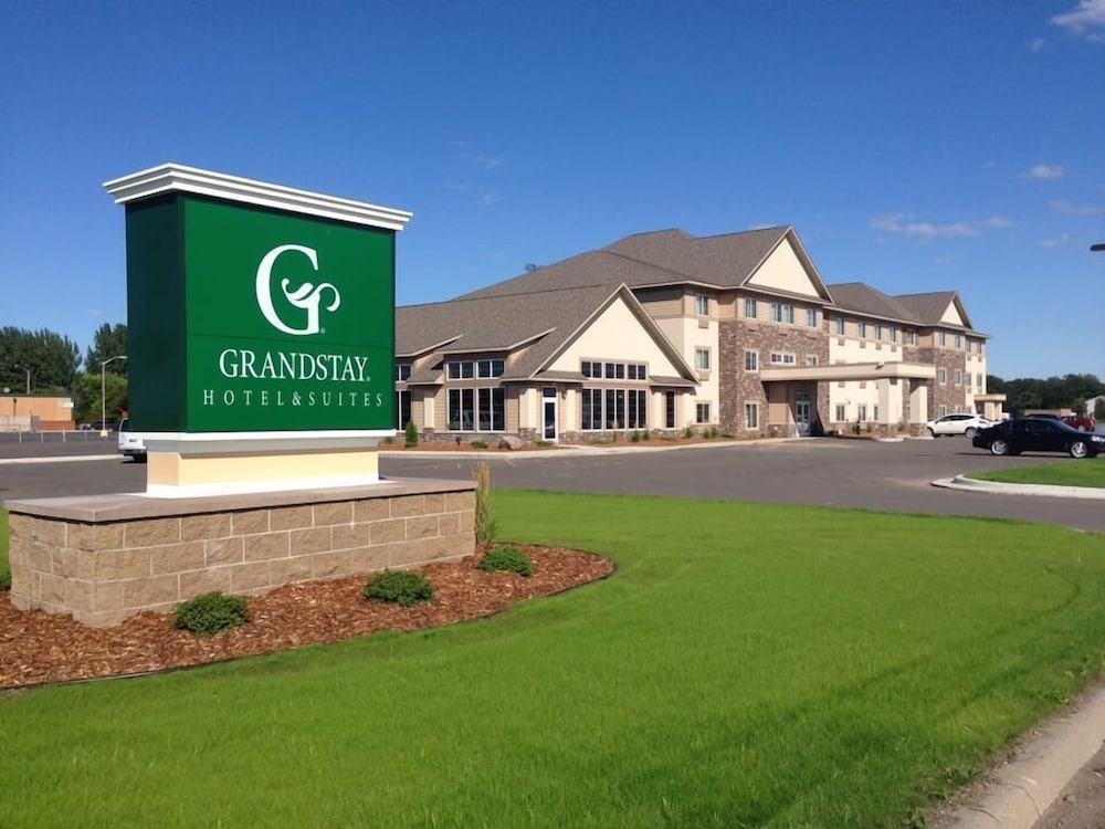 Grandstay Hotel Suites Thief River Falls 1/16