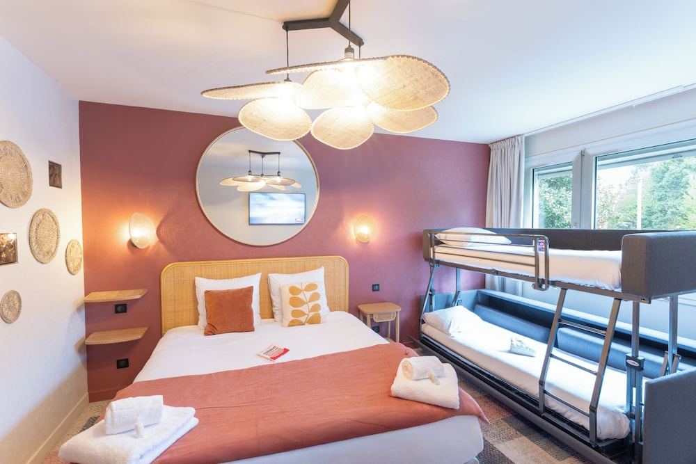 Brit Hotel Bourges L Olympia 22/54