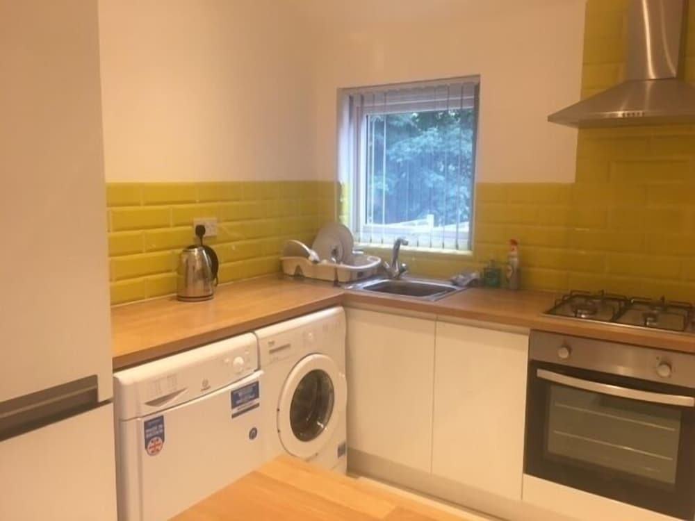 Townhouse @Richmond Street Stoke 18/19