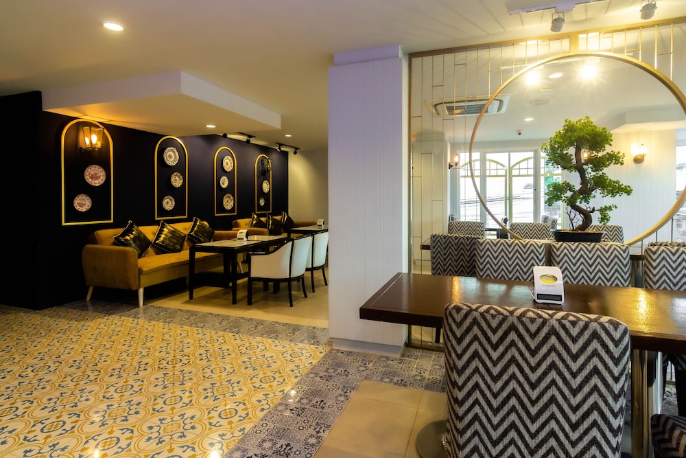 Montree Phuket Hotel 27/50