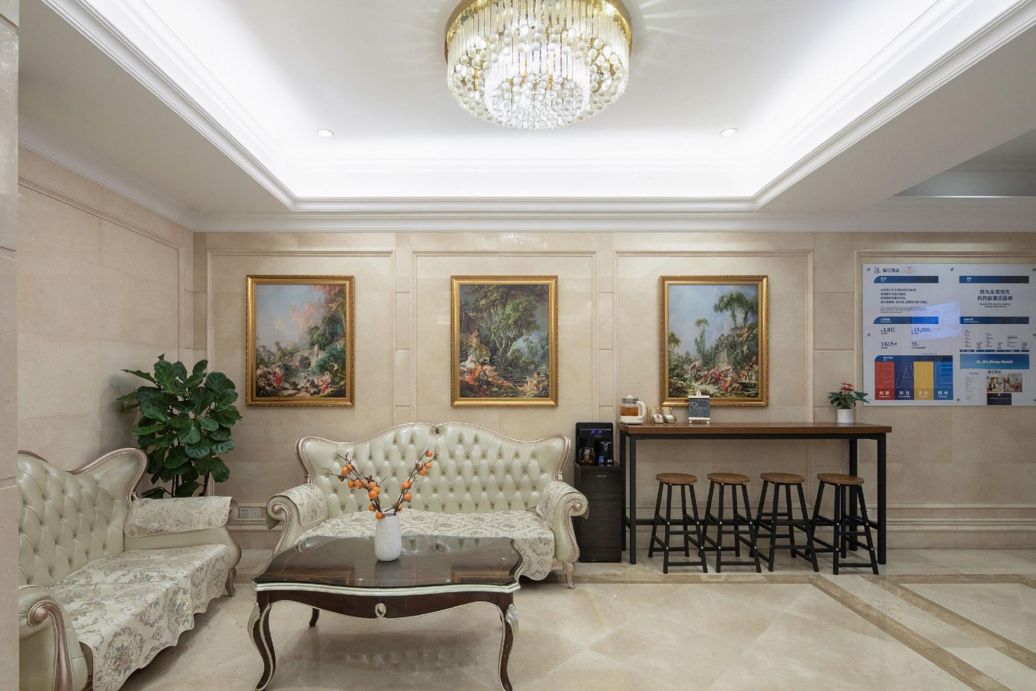 Vienna Hotel (Shenzhen Guanlan Renmin Road Heping) 33/37