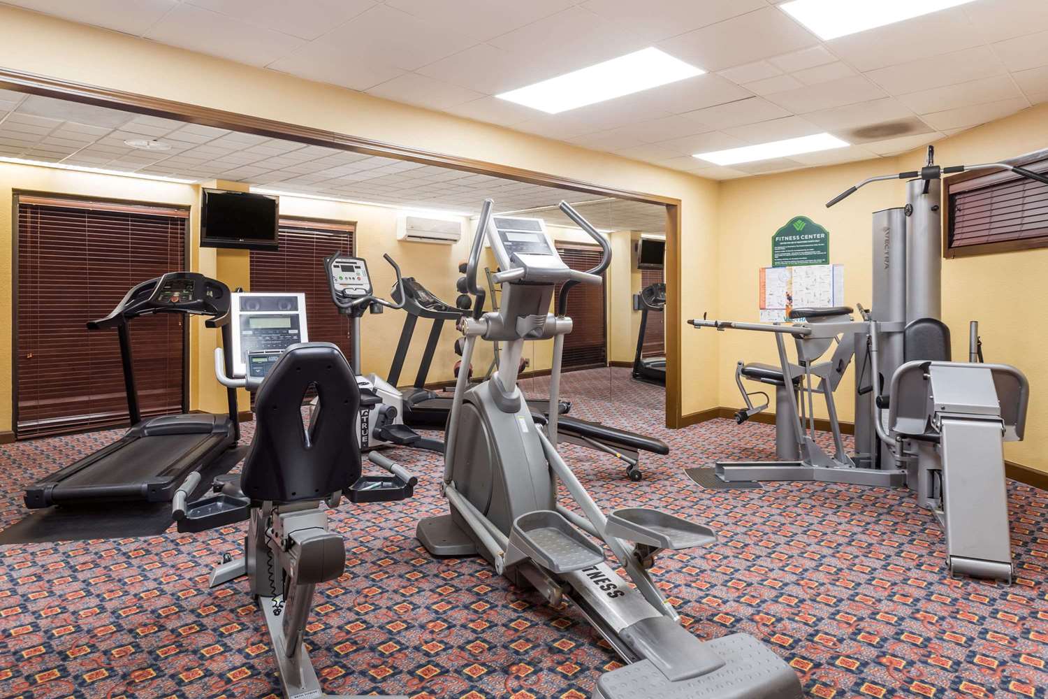 Wingate by Wyndham Greenville Airport 13/40