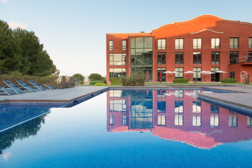 Dolce By Wyndham Barcelona Resort 3/67