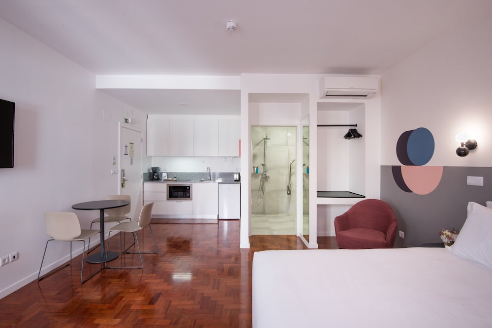 Lisbon Serviced Apartmentos - Campos 10/48