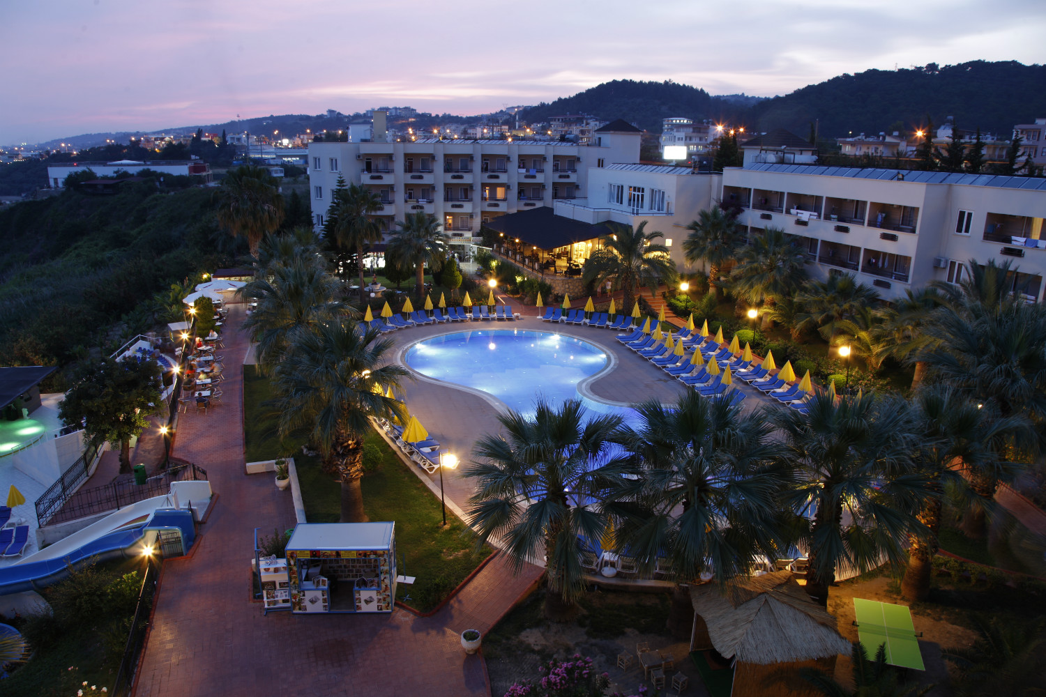 Aska Bayview Resort Hotel 30/32