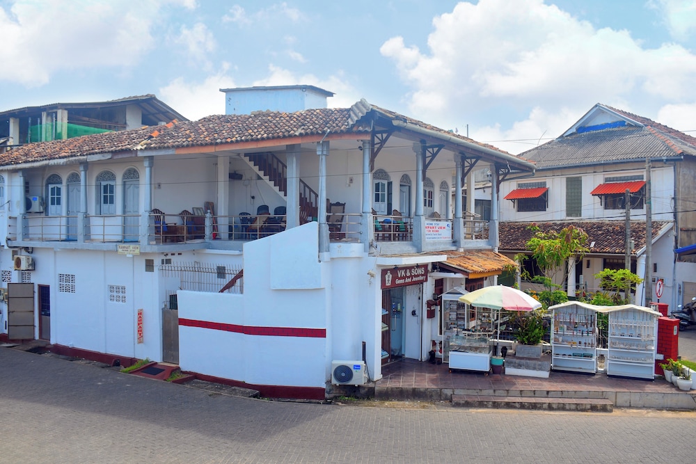 Rampart View Guest House 36/48