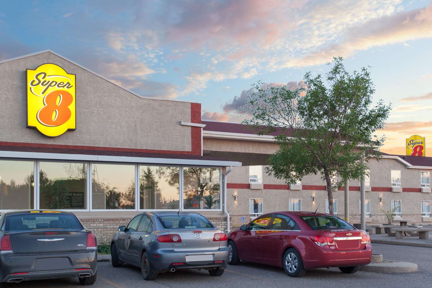 Super 8 by Wyndham Brandon MB 9/10