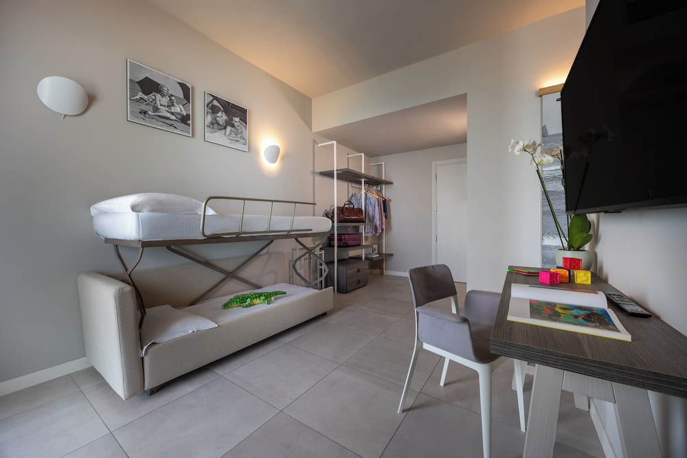Nautilus Family Hotel 28/50