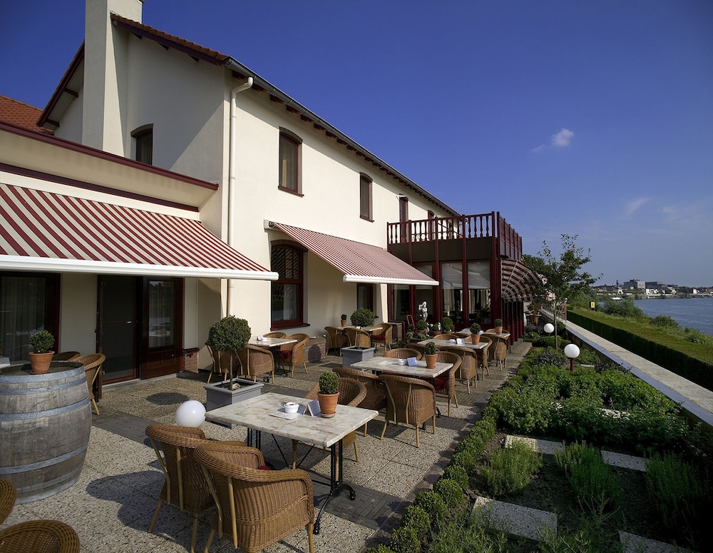 Hotel Restaurant Valuas 38/39