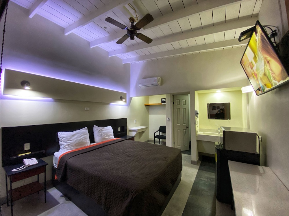 CABIN, SINGLE BED