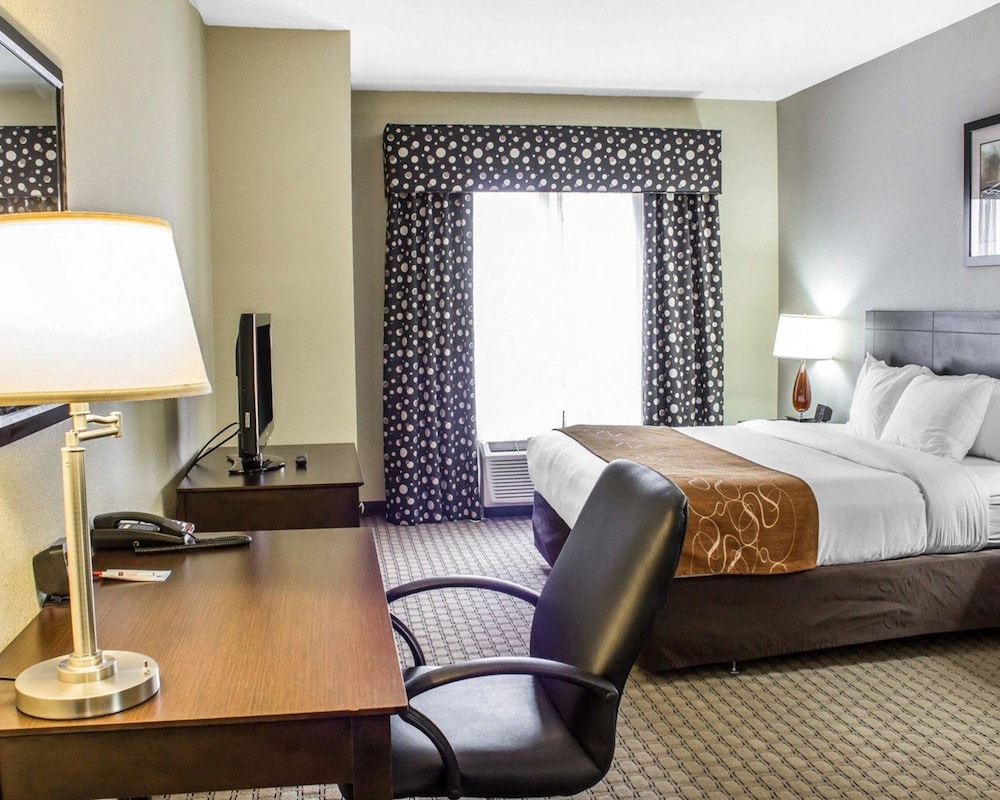 Comfort Suites Wilson I-95 7/30