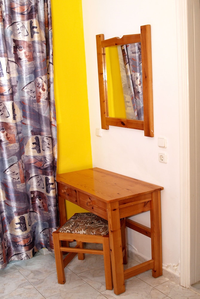 Marianthi Studios Stegna 15/70