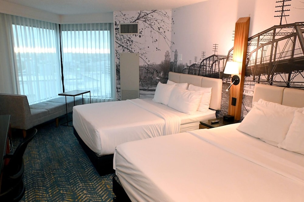 1 BEDROOM, SUITE, QUEEN BED