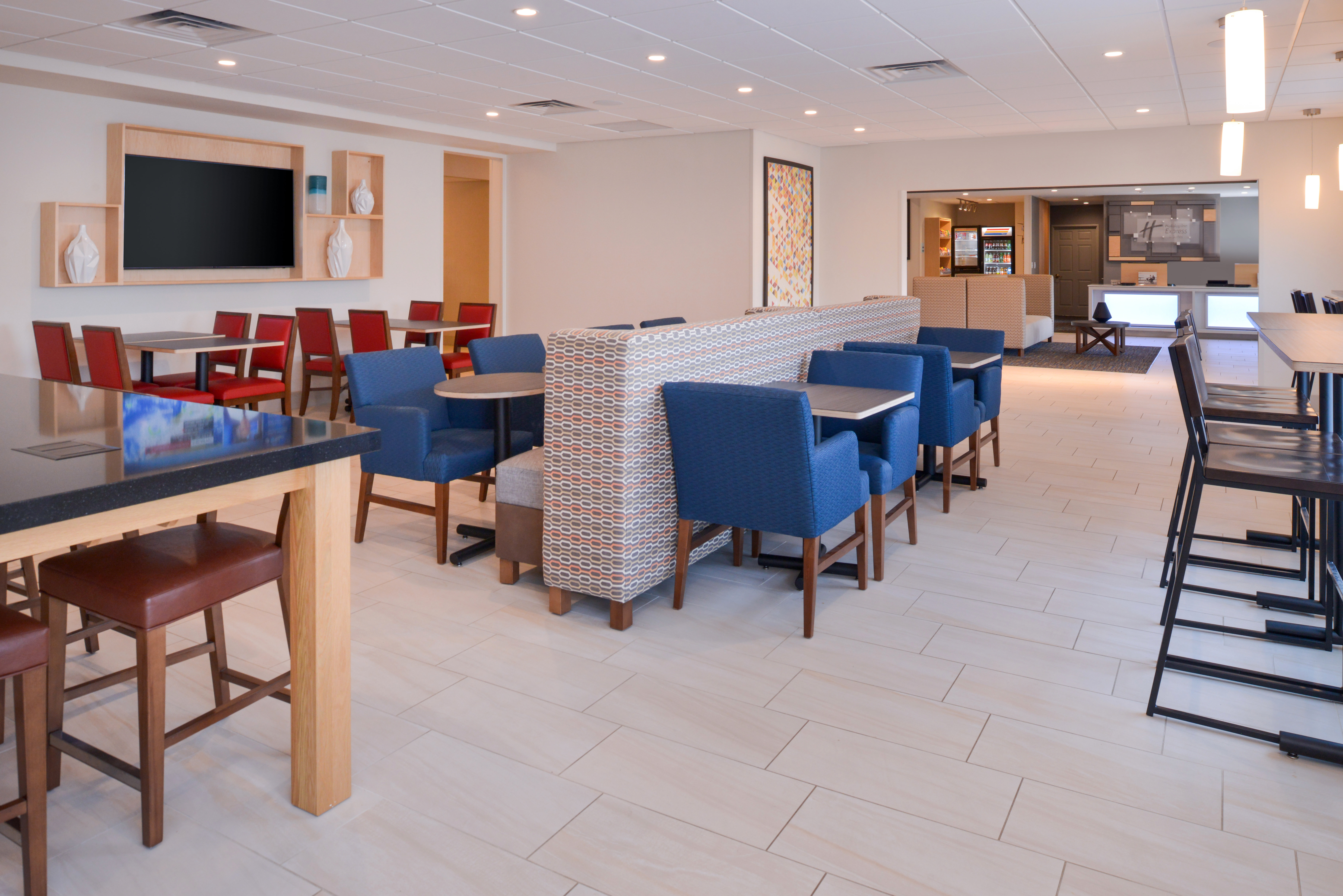 Holiday Inn Express And Suites Omaha 120th And Maple 51/56