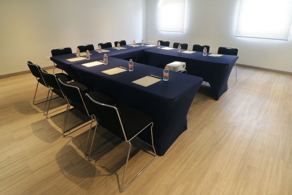 City Express Junior by Marriott Puebla Angelopolis 38/43