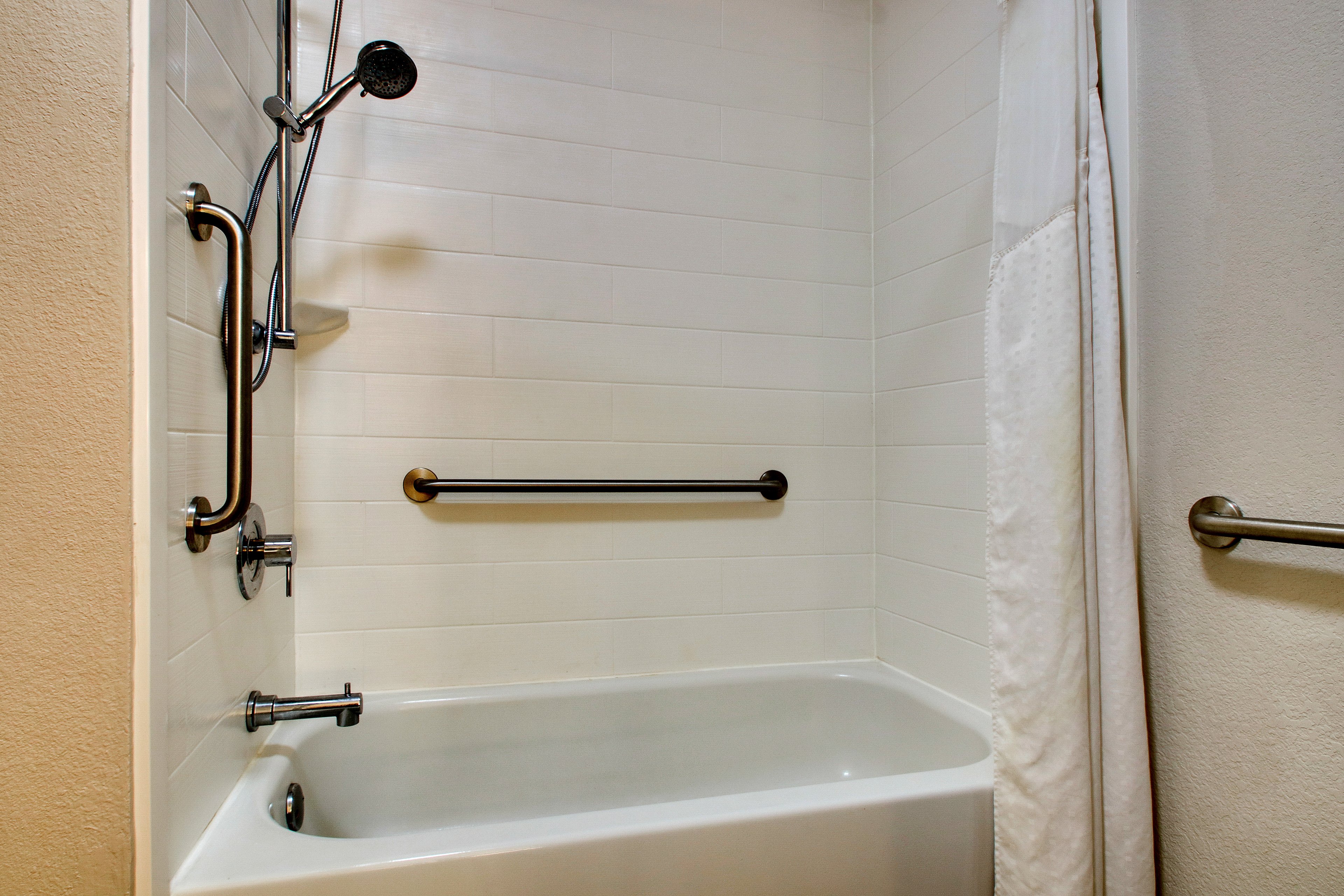 Holiday Inn Express Hotel & Suites Laurel 53/53