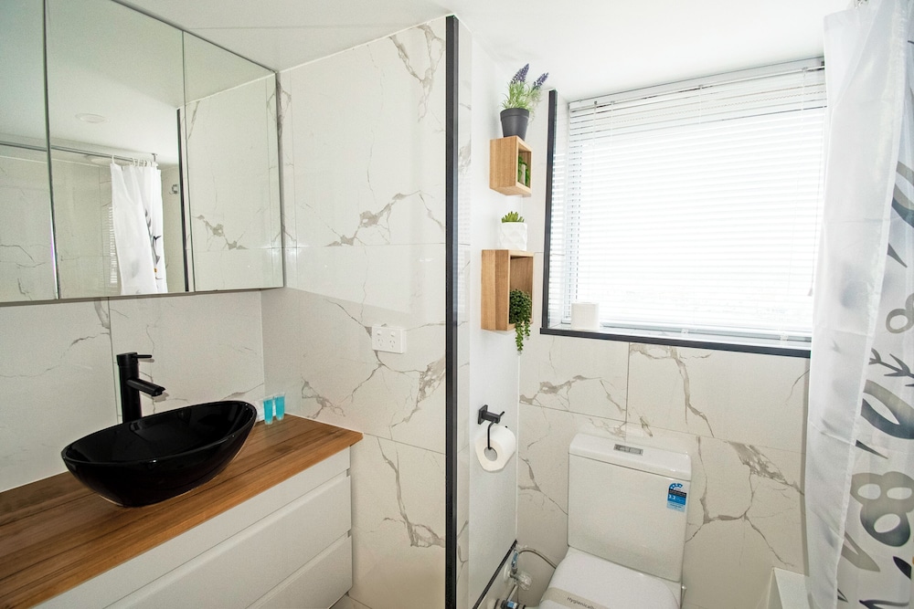 Equinox Resort 48/50